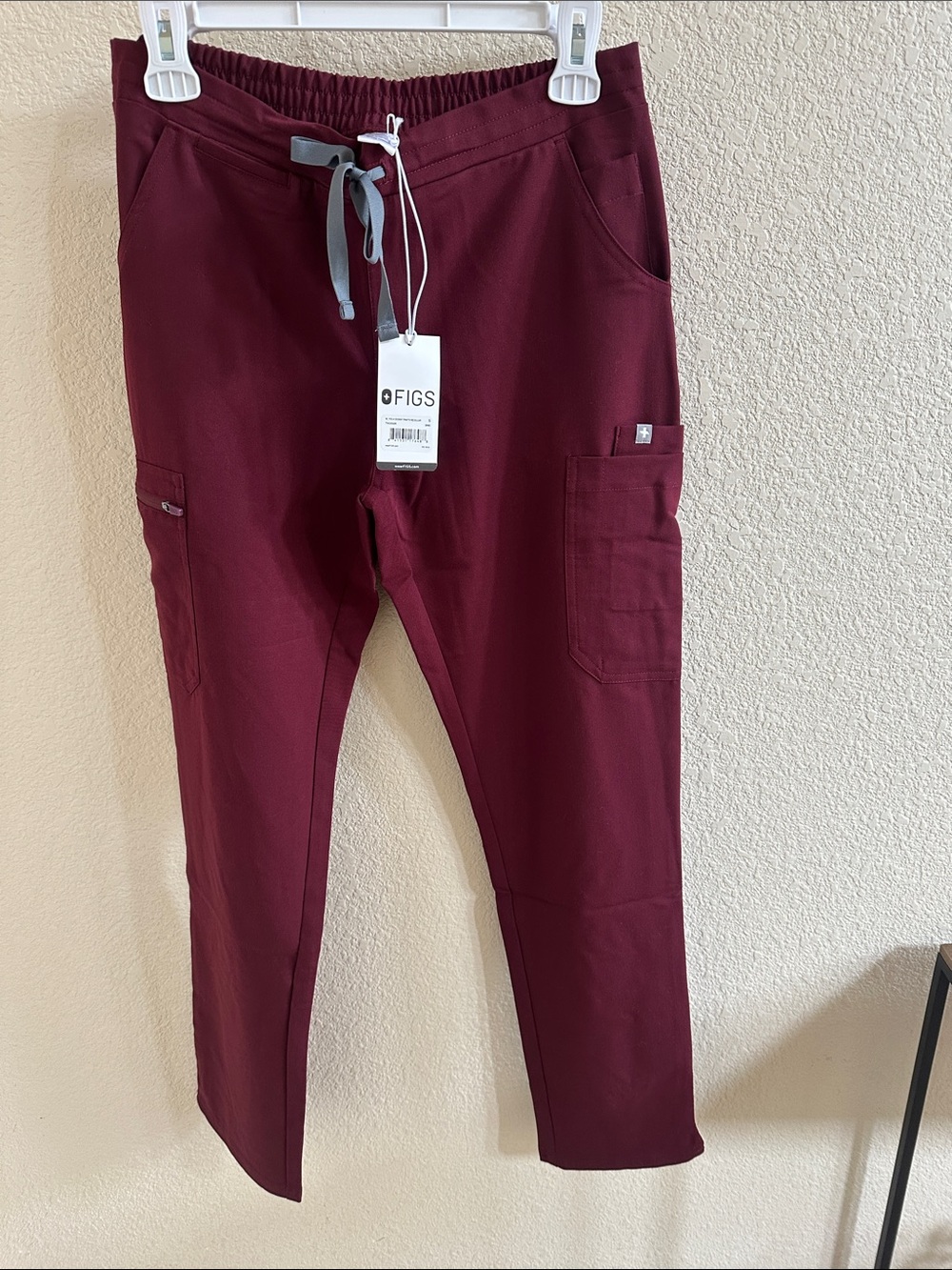 FIGS Women’s Burgundy Yola Skinny Scrub Pants size S